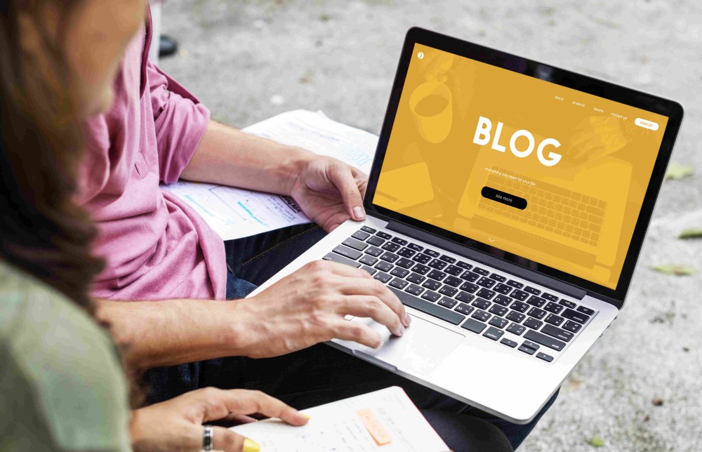  Optimasi Kata Kunci Politik: Strategi Memenangkan Hati Pemilih Lewat Blogger