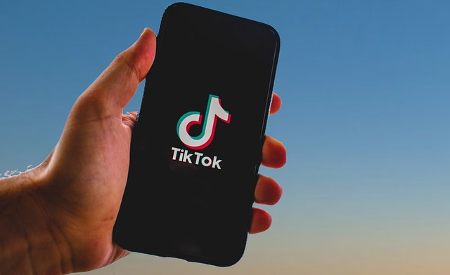 Strategi Efektif TikTok: Membuat Konten Video Pendek untuk Memperluas Brand Awareness