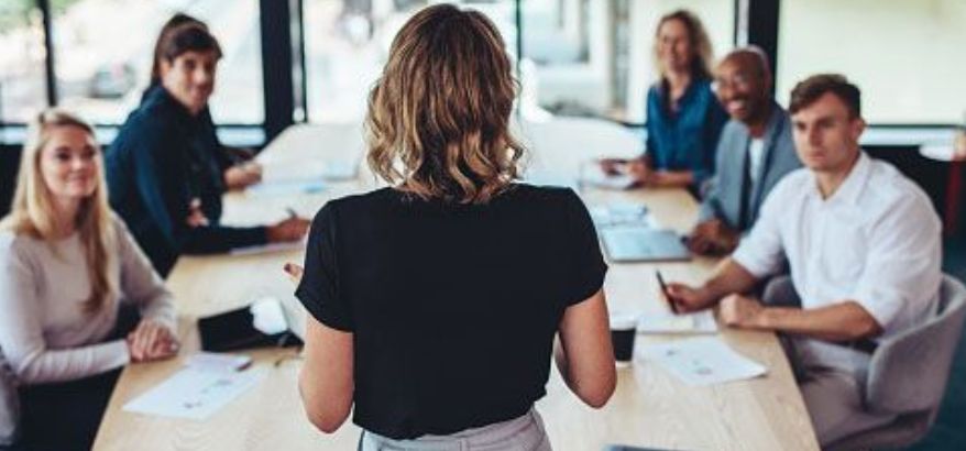 Mampukah Teknik Improvisasi Menyelamatkan Saat Rencana di Atas Panggung Berantakan?