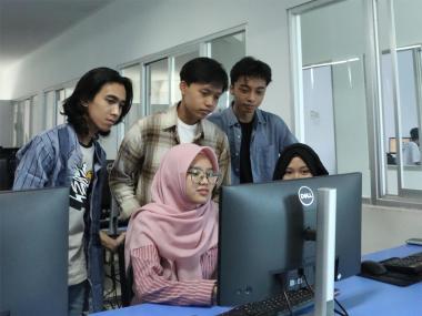 Komputerisasi Akuntansi D3_image