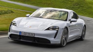 Integrasi Sistem Diagnosa Kendaraan pada Antarmuka Porsche